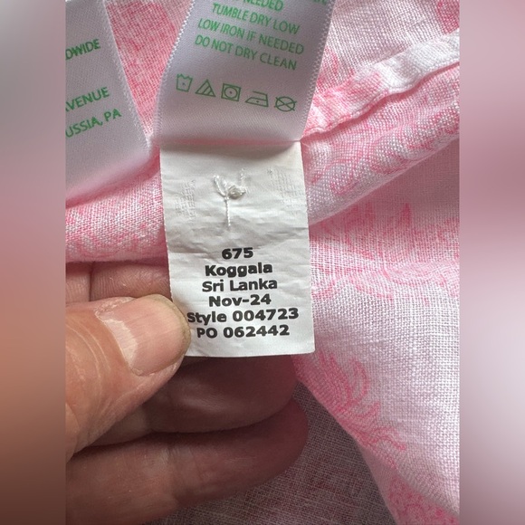 NWT Lilly Pulitzer Sea View Slice of Sunshine Button Down - Picture 10 of 13